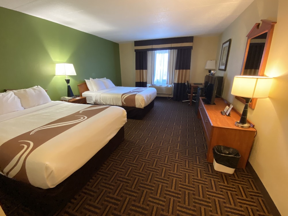 Quality Inn Bolingbrook I-55 8/47