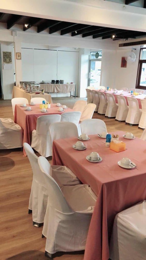 Sinkiat Thani Hotel 30/44