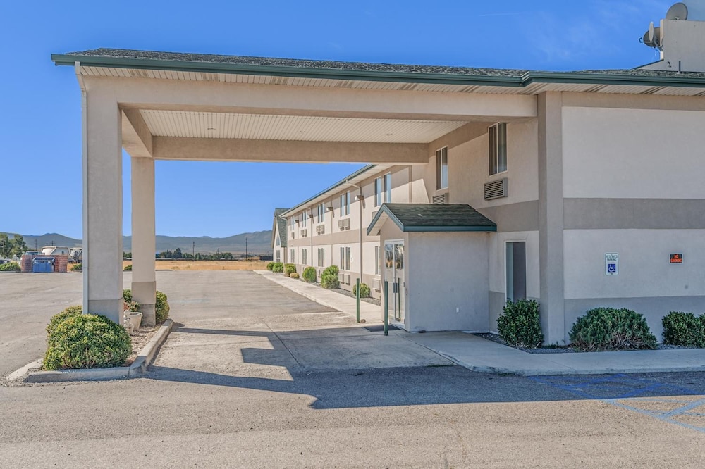 Motel6 Beaver, UT 44/57