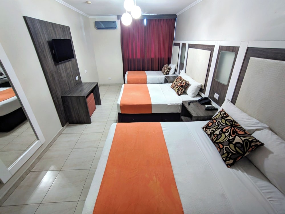Bahia Suites 10/50