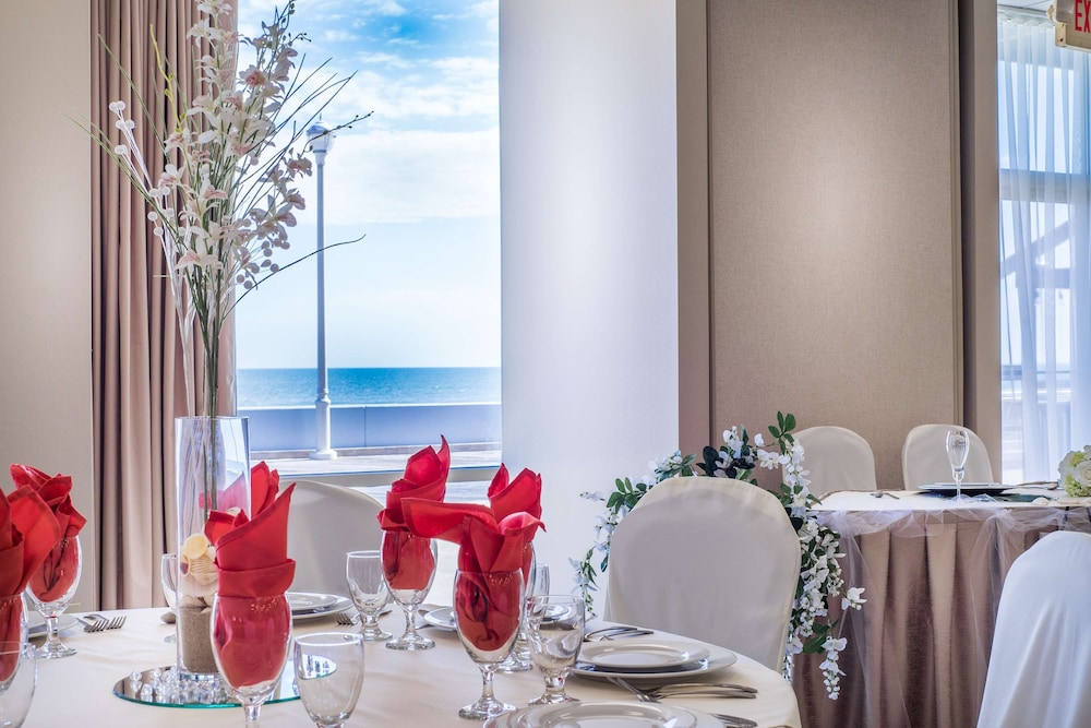 Grand Hotel Ocean City Oceanfront 45/63