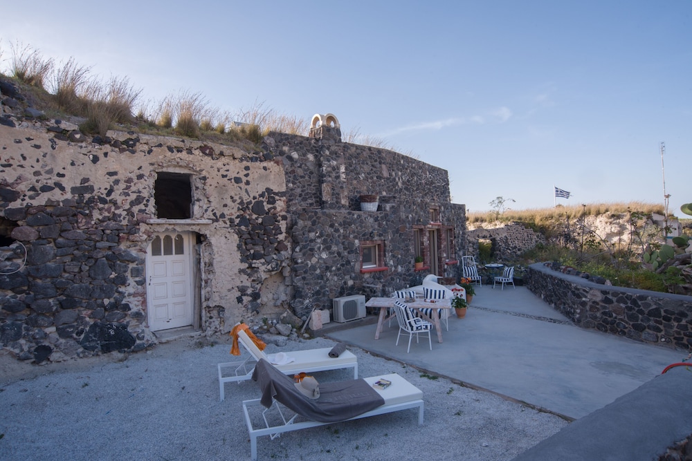 Lagadi Suites 62/67