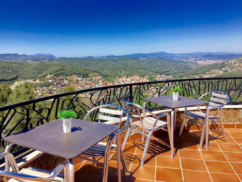 Hotel Petit Mirador 56/66