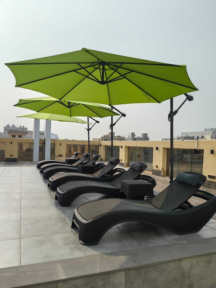 العنوان فندق الحمراء(Rosemond Alhamra (EX.Address Al Hamra)) 40/43