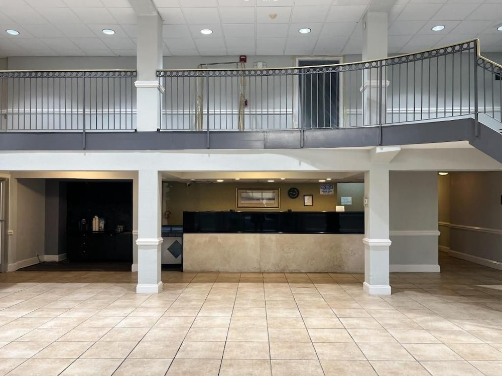 Studio6 Rock Hill, SC – Cherry Road 6/23