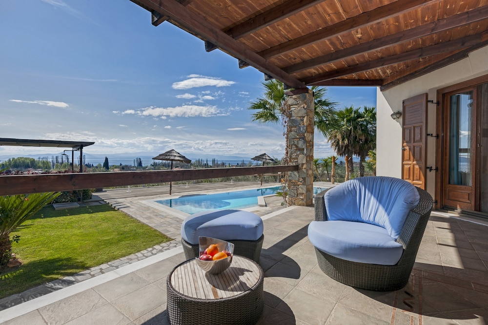 Iakovakis Suites Spa 18/50