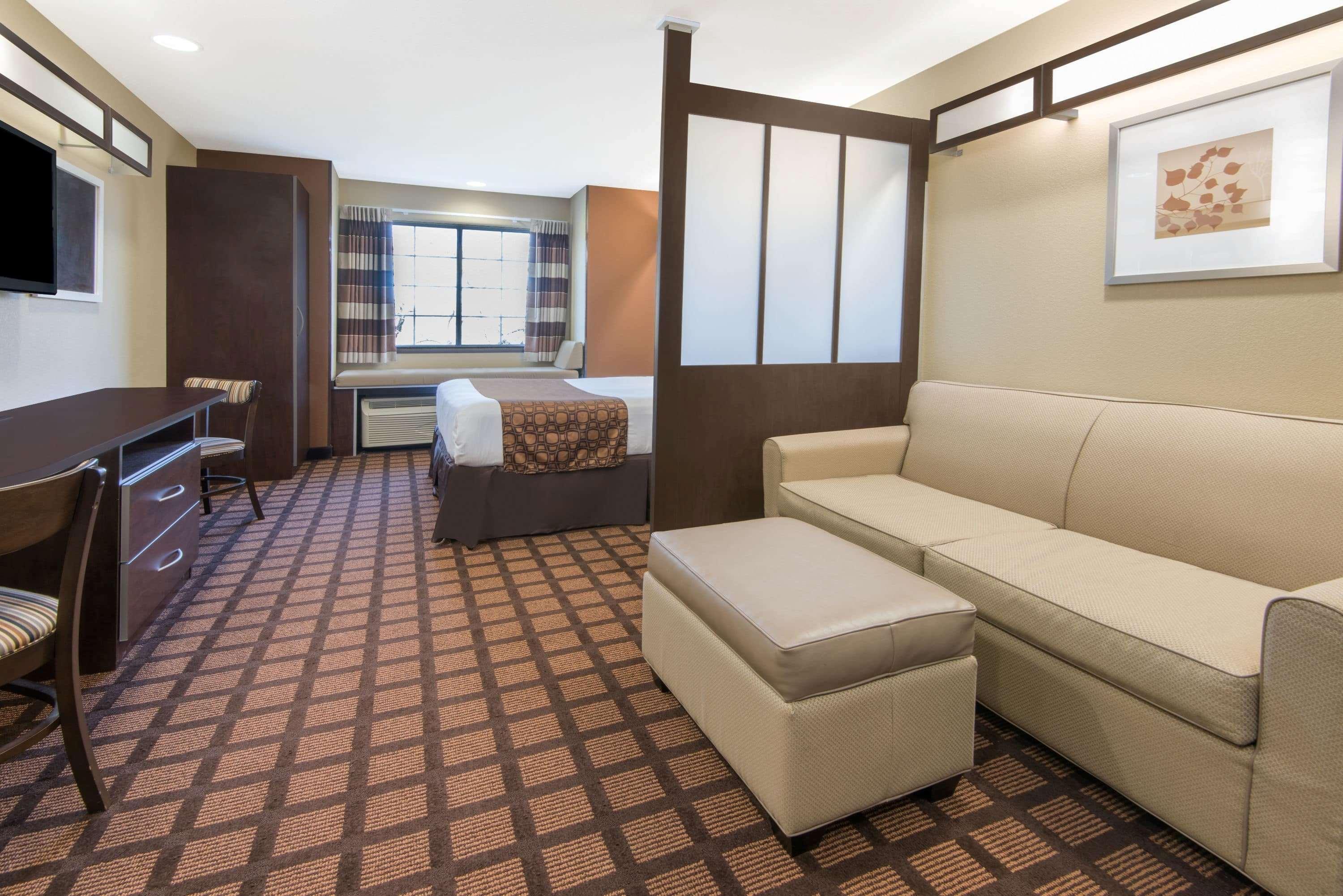 Microtel Inn And Suites By Wyndham North Canton 21/31