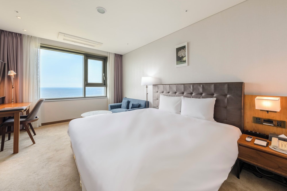 ROOM, OCEAN VIEW, CLUB LOUNGE ACCESS