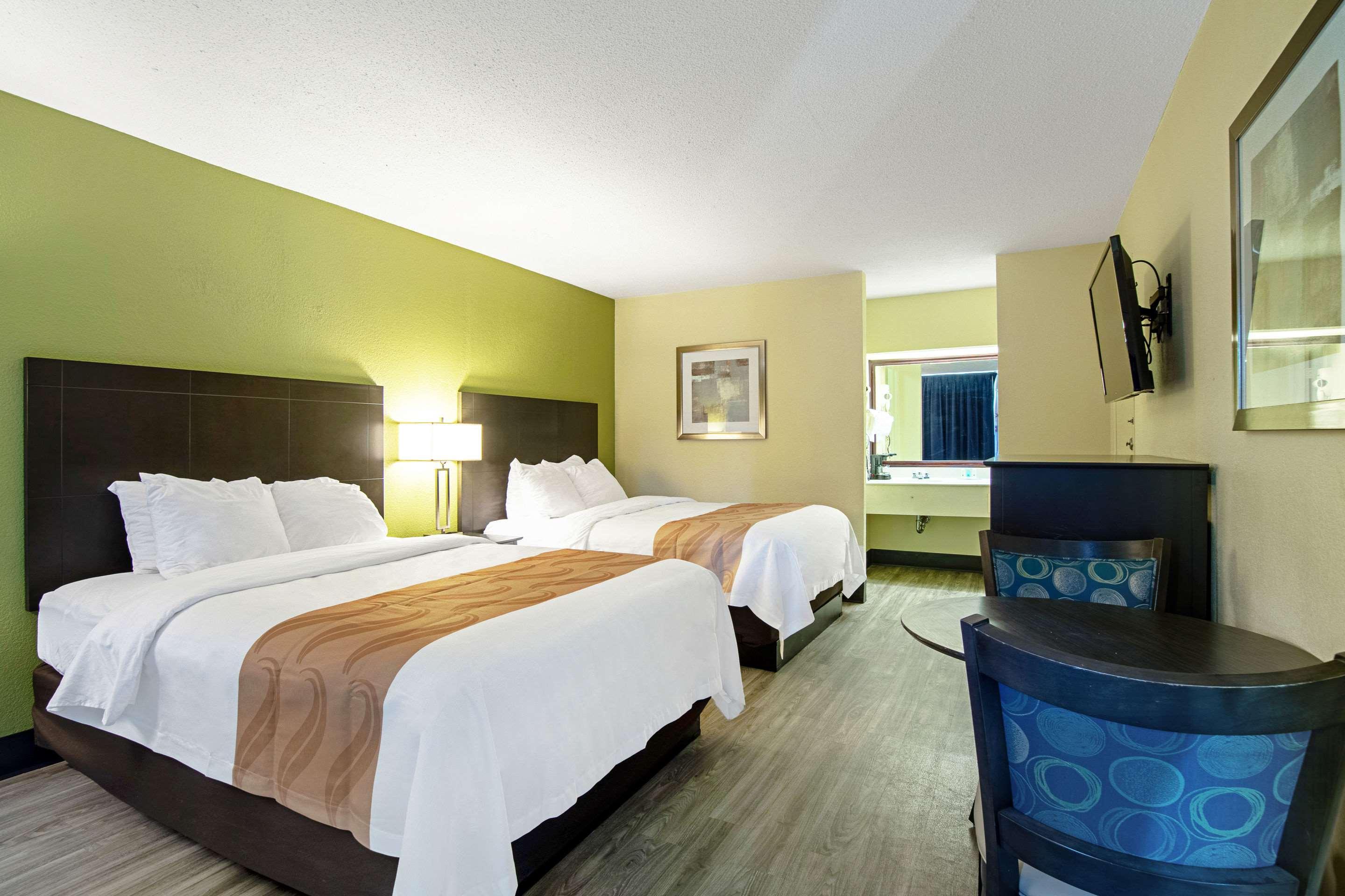 Quality Inn 11/28