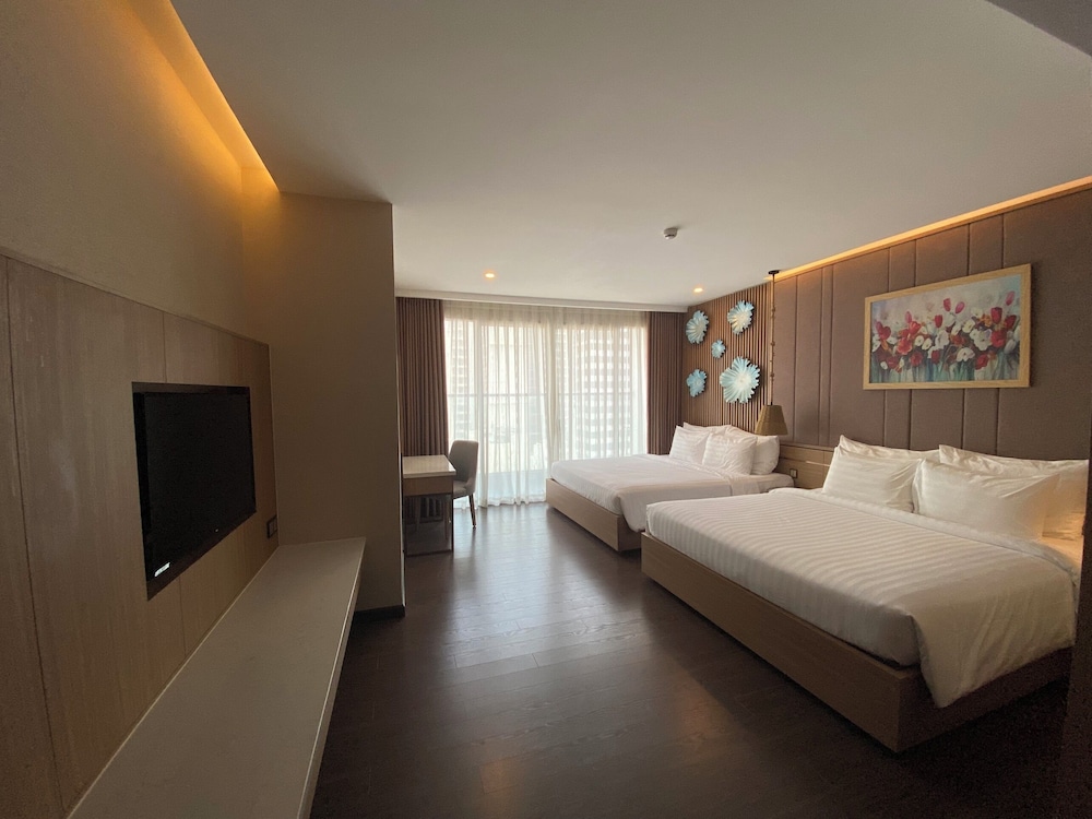 Virgo Hotel 14/79