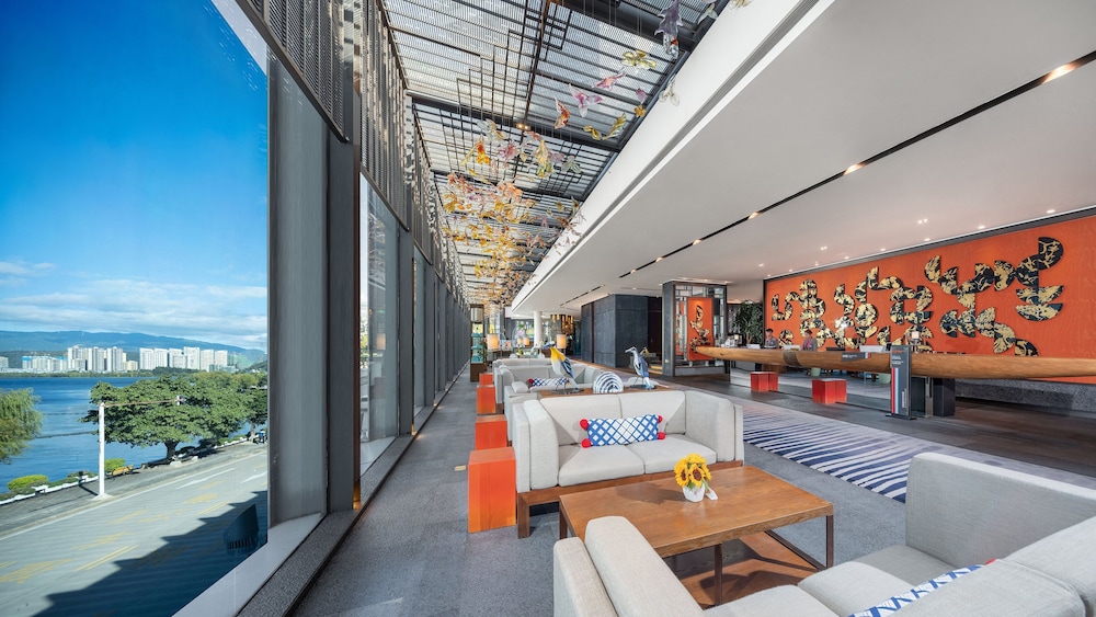 HOTEL INDIGO DALI ERHAI 66/83