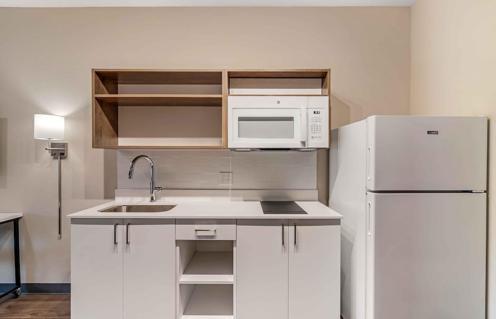 Extended Stay America Premier Suites- Jacksonville - Airport 26/40