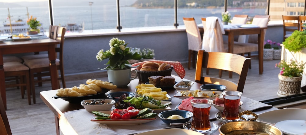 Kule Hotel 51/60