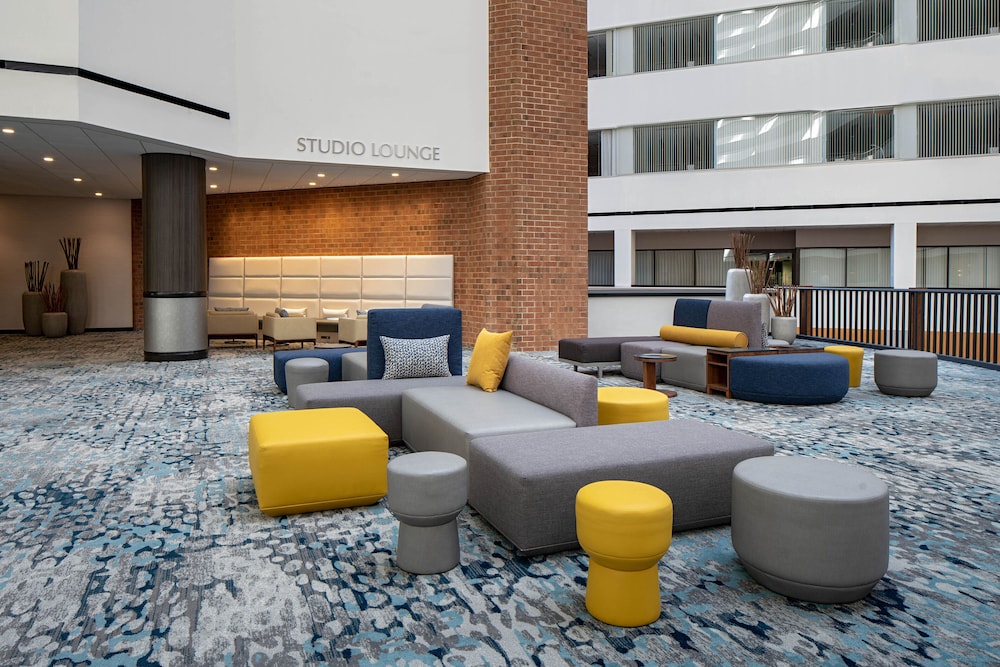 Hyatt Regency Indianapolis 59/69