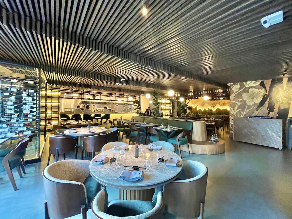 Liv Hotel Zona G 48/58