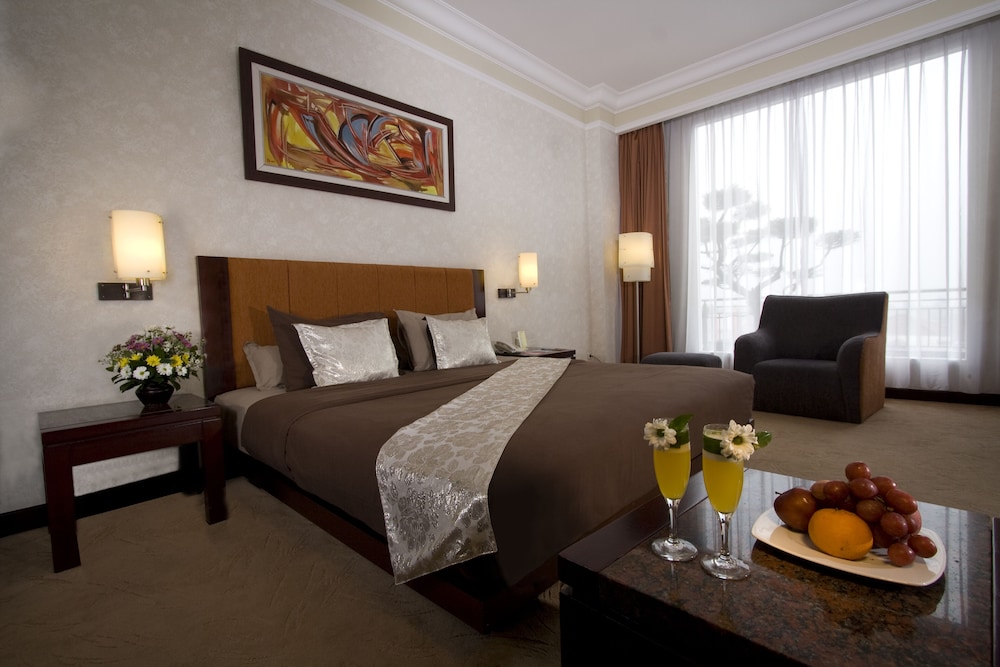 Grand Wahid Hotel Salatiga 11/61