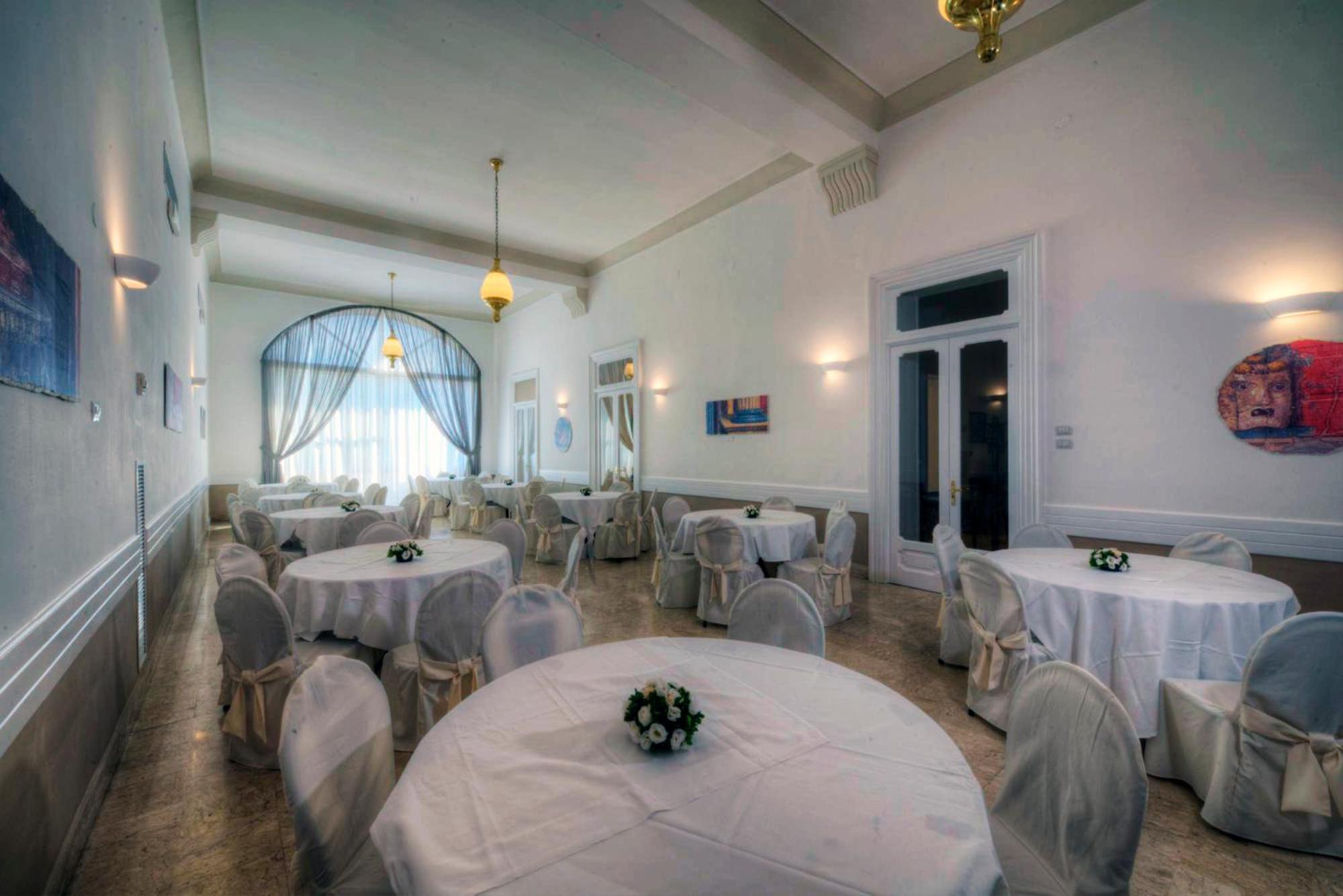 Hotel Vittoria 44/55