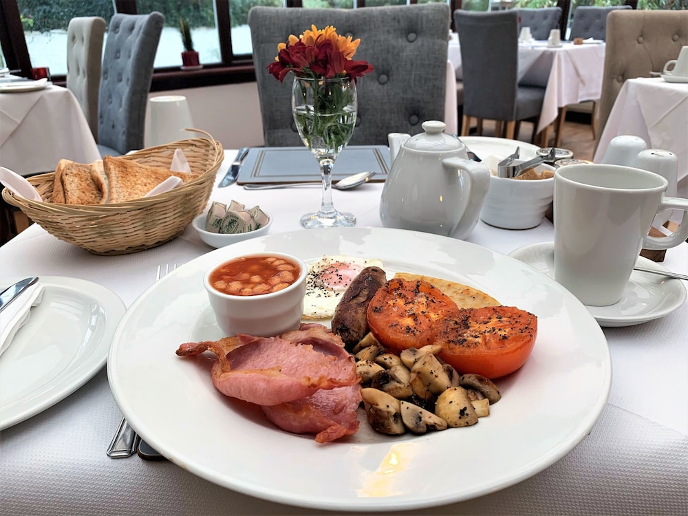 The Waterfront Hotel & Bistro 23/35
