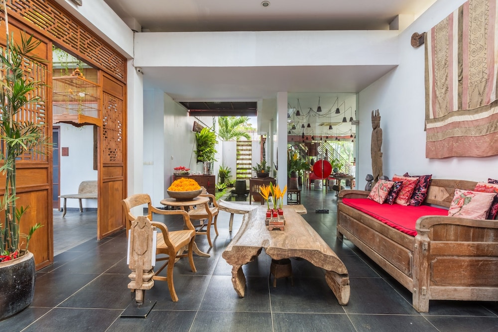 Villa Kamar Kamar Rumah Tamu 25/45