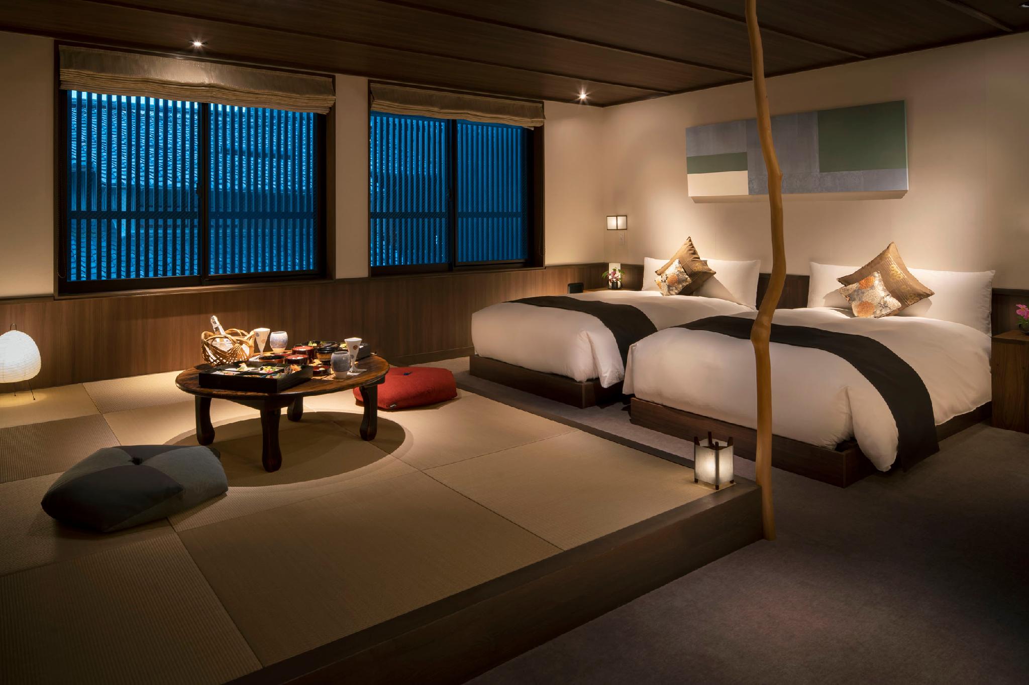 Deluxe, Futon Bed, Twin Beds