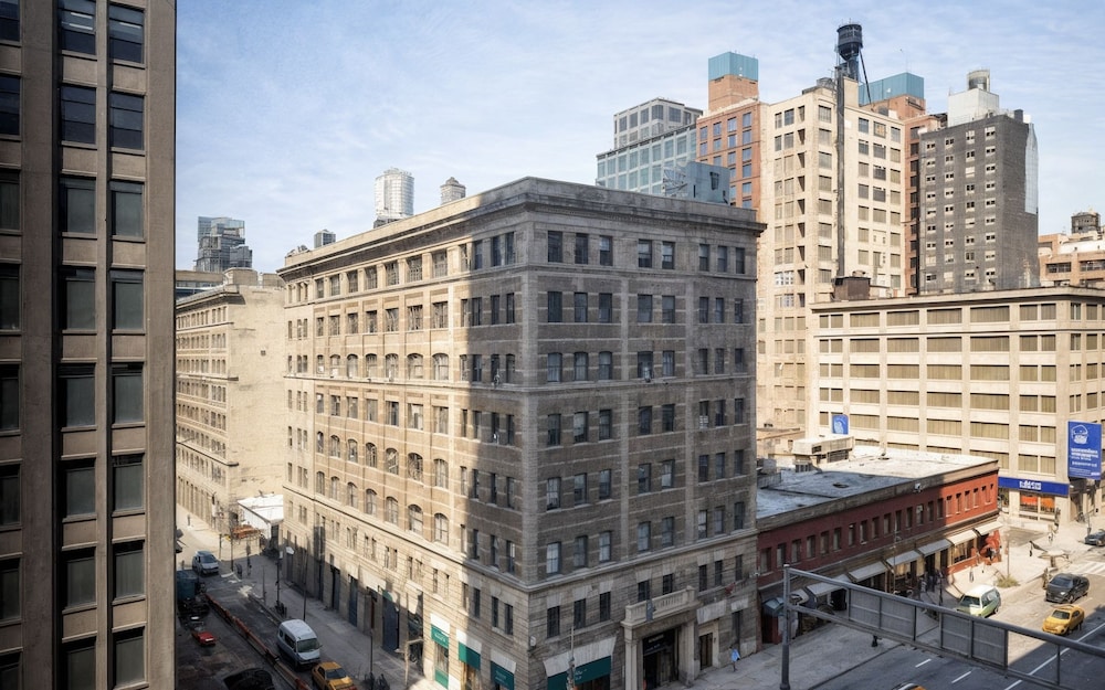 The Dominick Hotel 7/78
