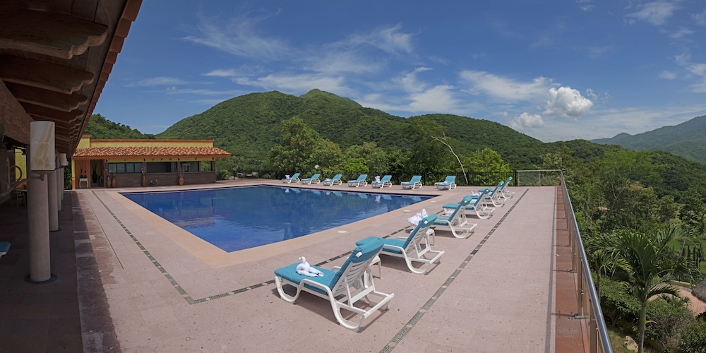 El Corazon Resort 19/48