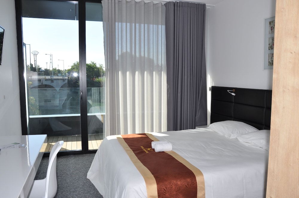 Hotel de la seine 14/50