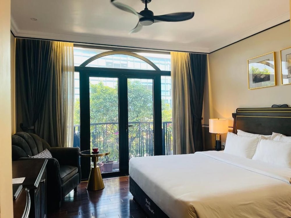 Hotel Du Monde Art 11/49