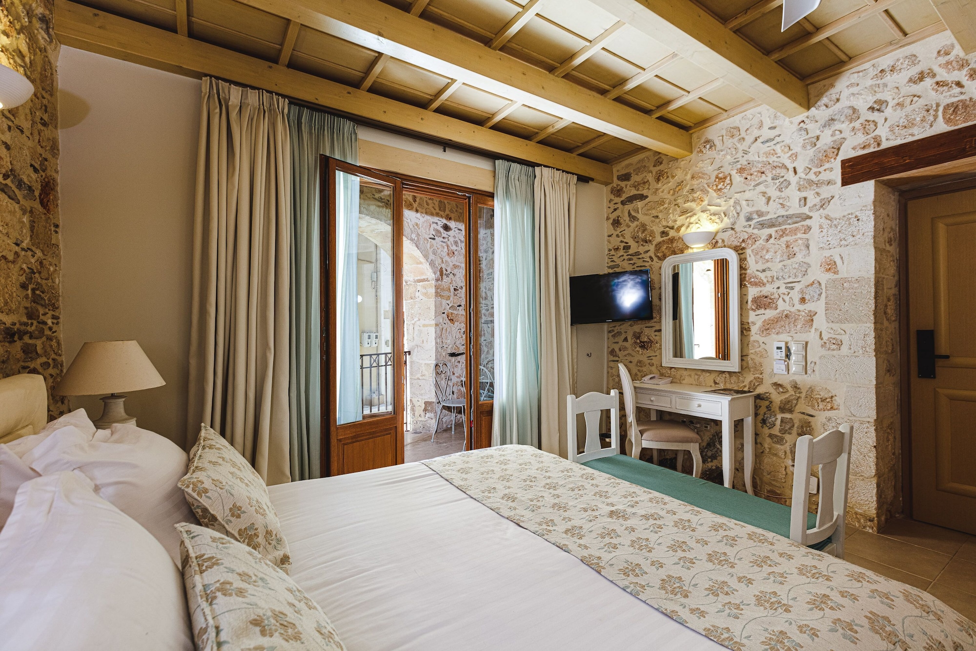 Junior Suite, King Bed, Sofa