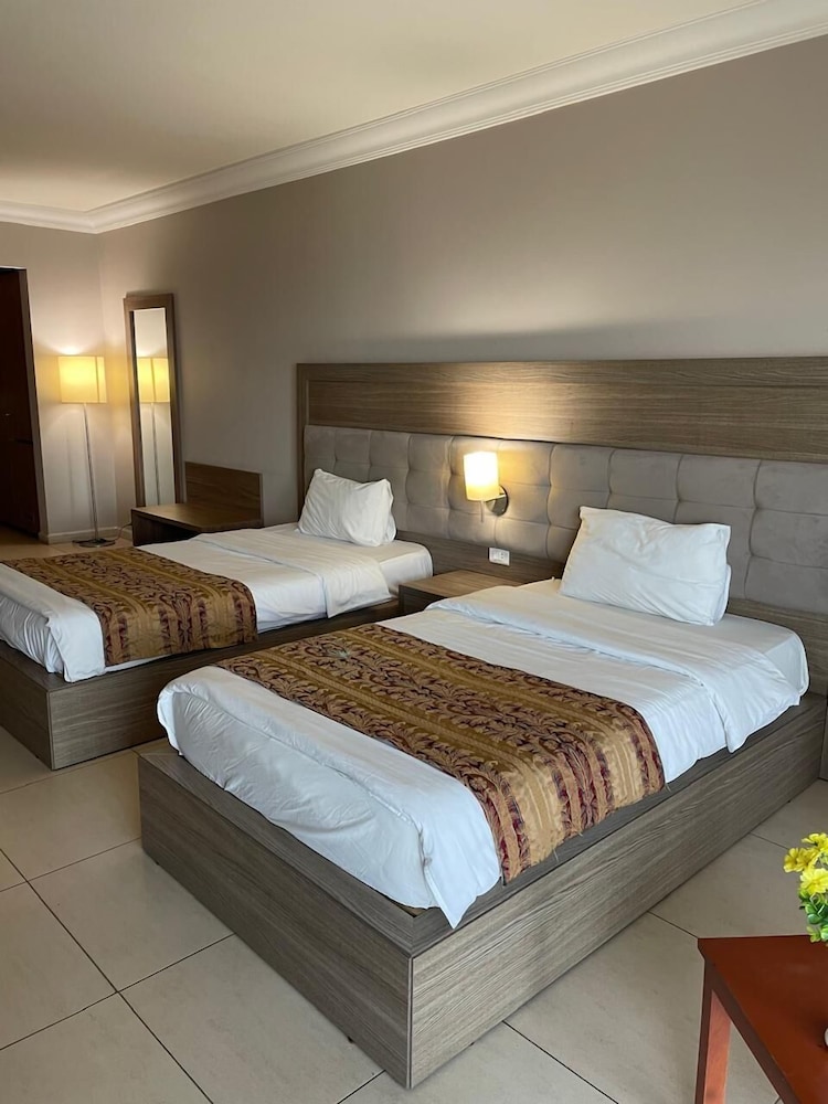PRESIDENT HOTEL JOUNIEH 12/30