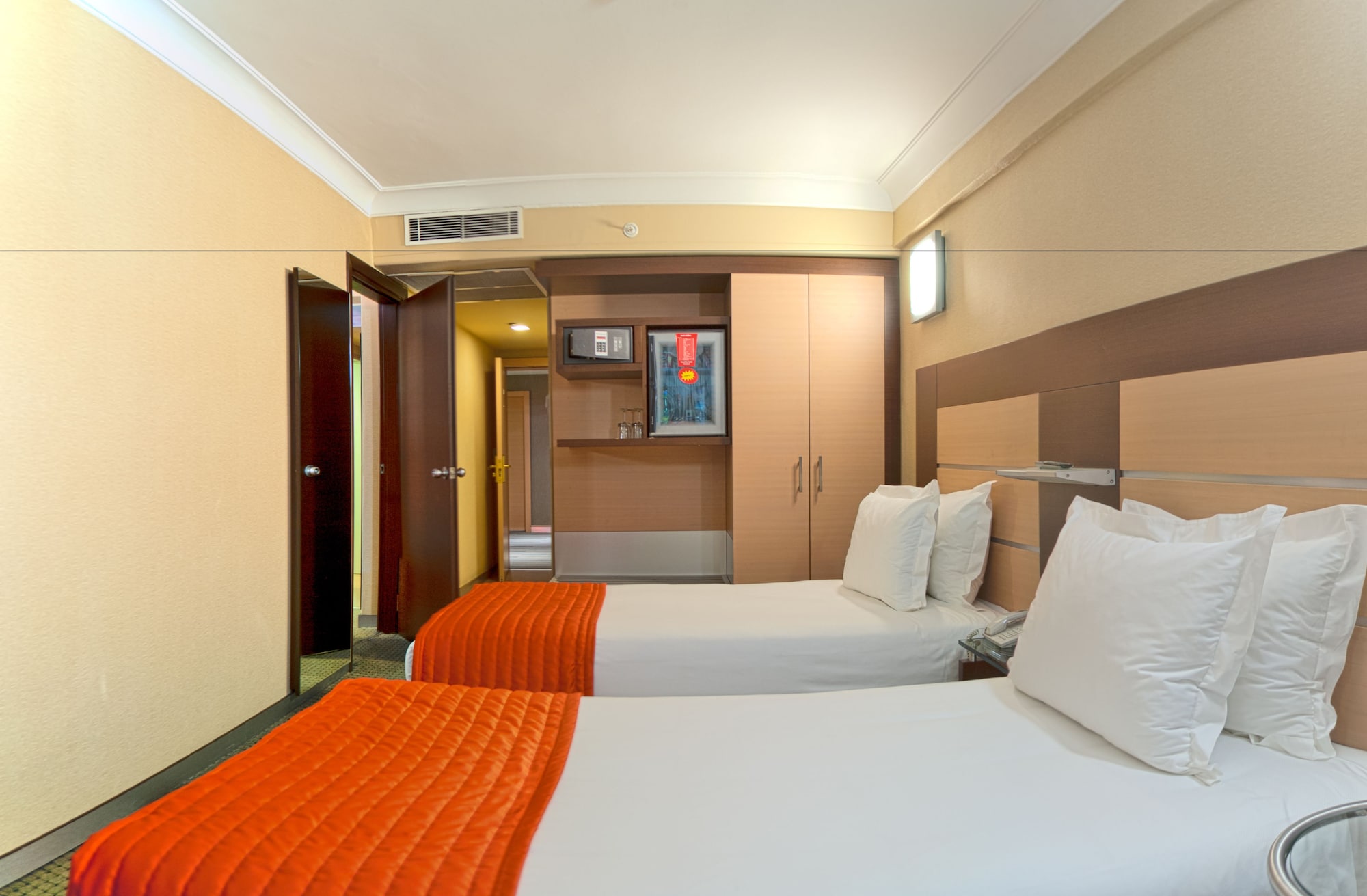 STANDARD, TWIN BEDS