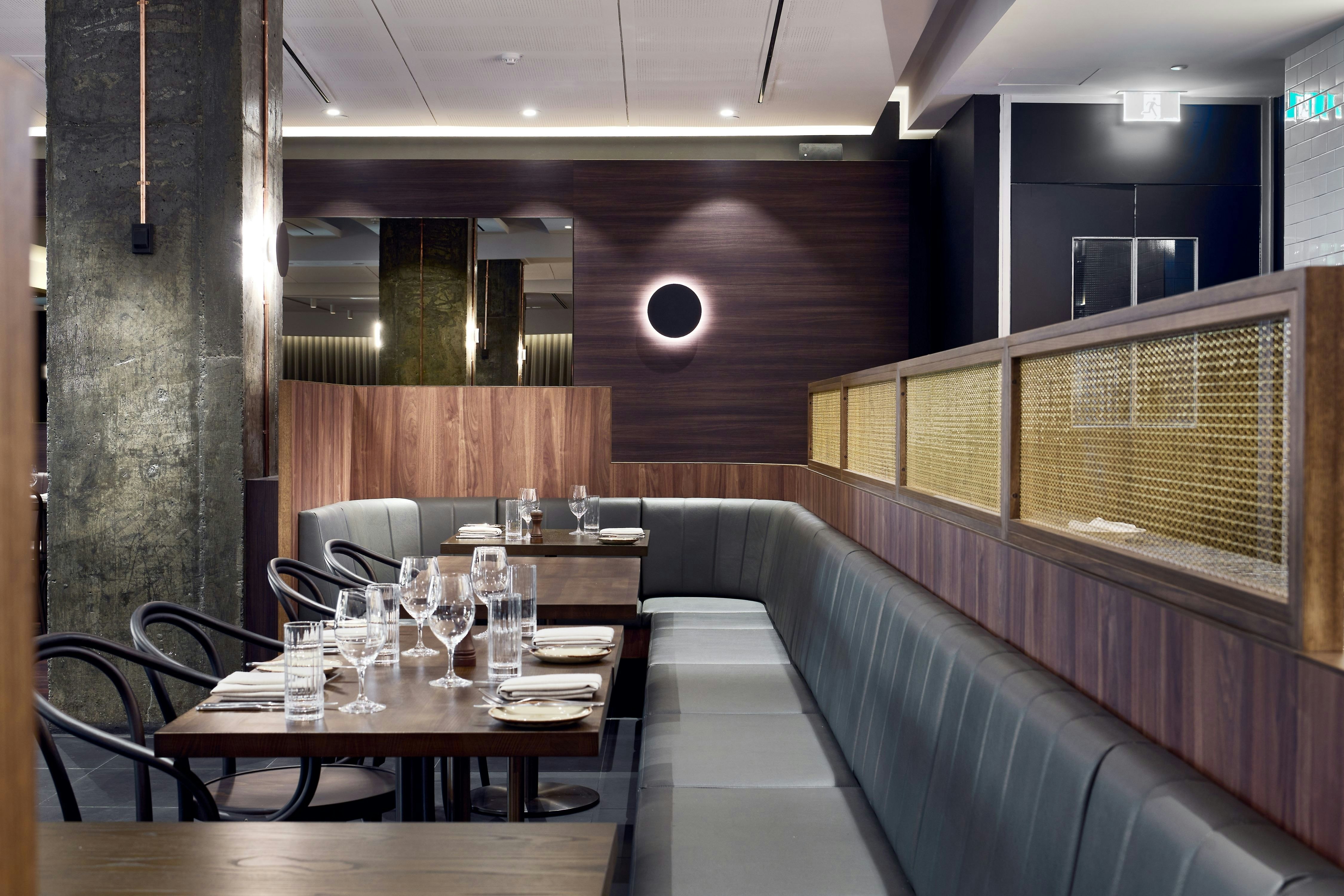 Parmelia Hilton 56/65
