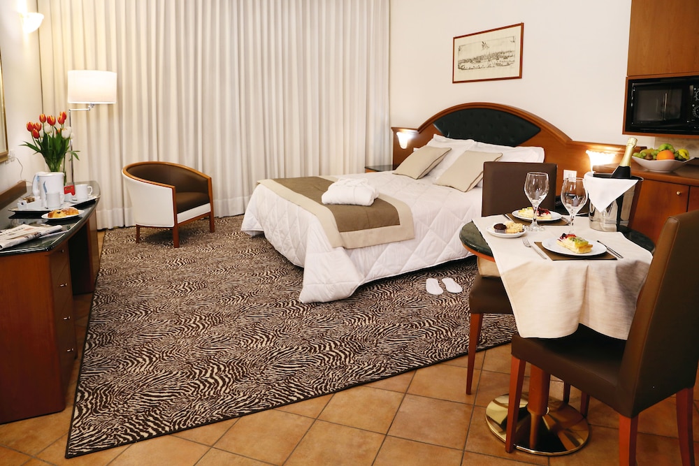 Hotel Victoria 28/68