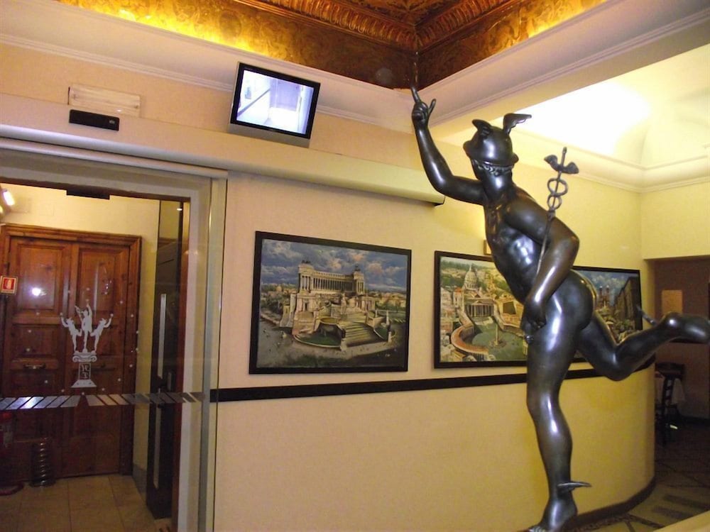 Elide Hotel 35/49