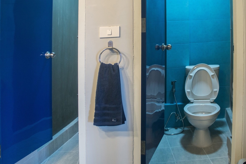 The Moon Hostel Hua Hin 65/68