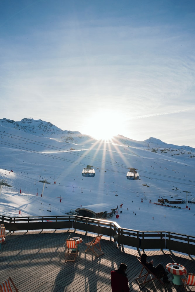 Fahrenheit Seven Val Thorens 69/74