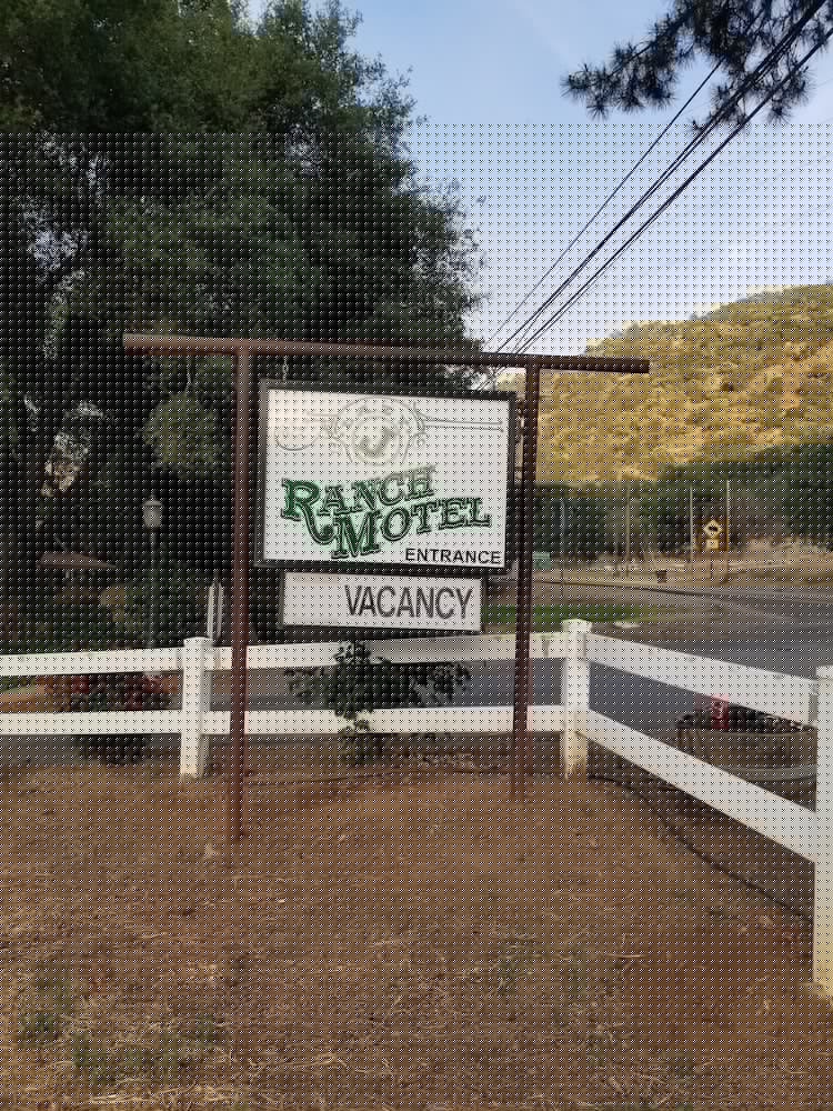 Lazy J Ranch-Americas Best Value Inn 15/52