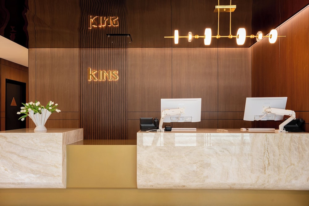 Kins Hotel 9/50