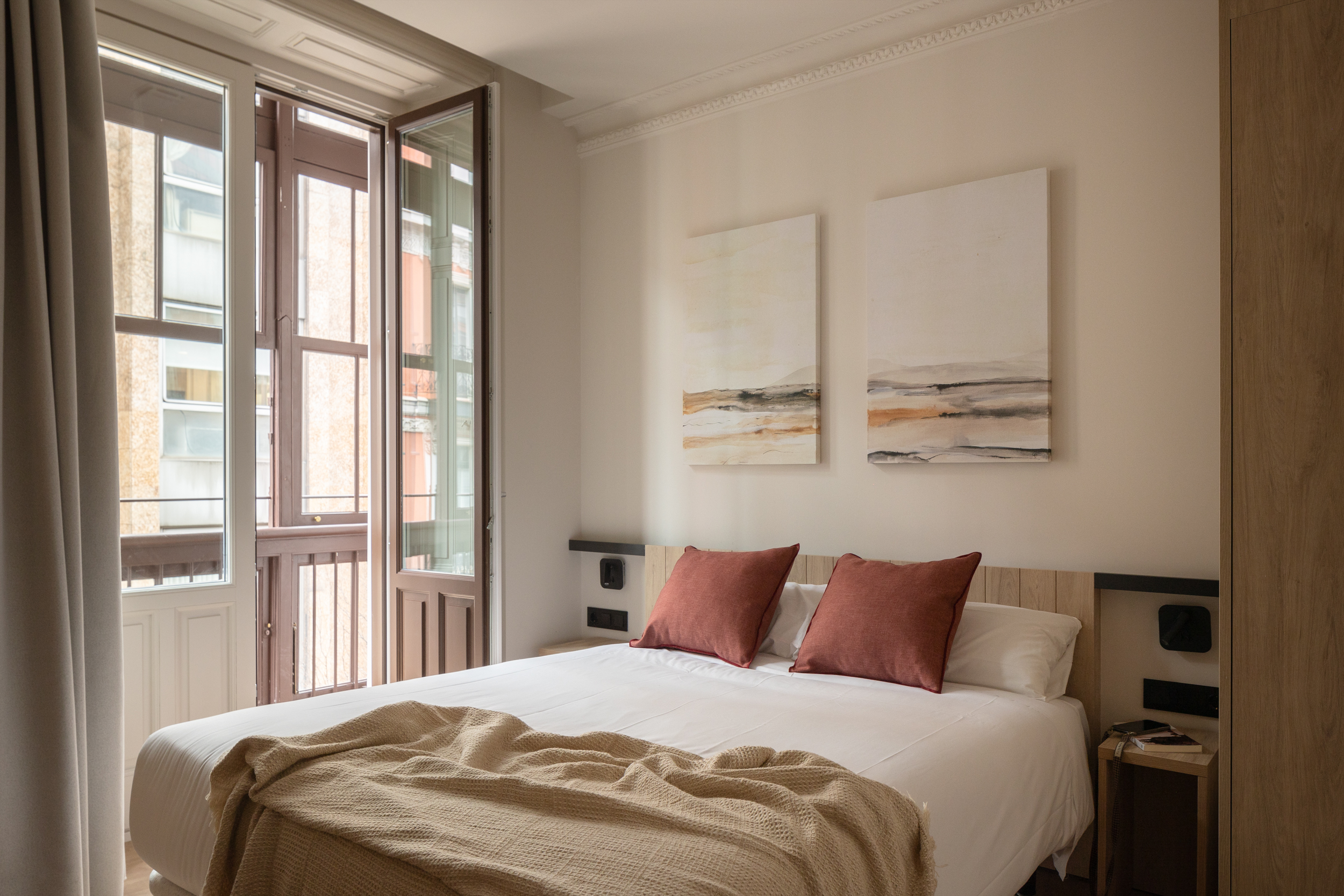 1 BEDROOM, APARTMENT
