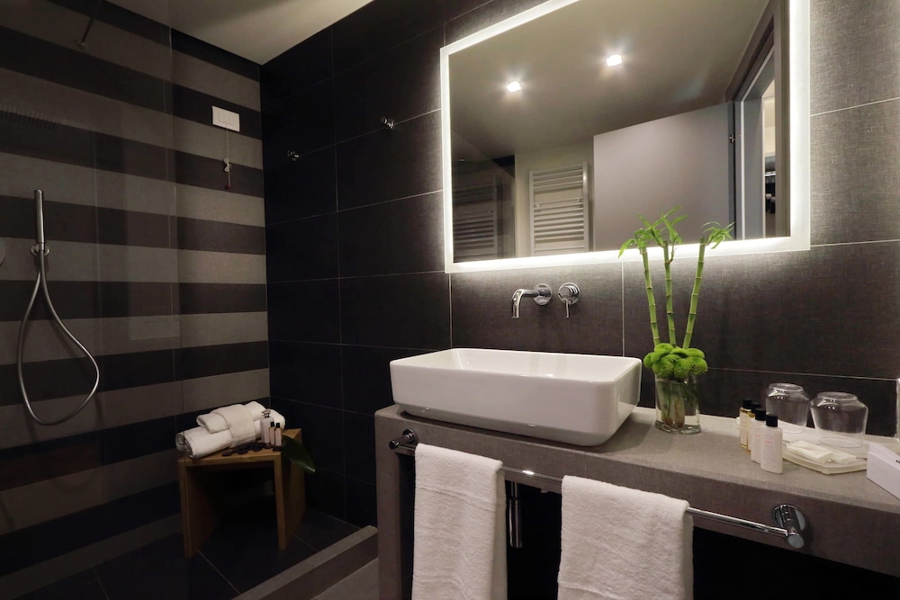 Roma Five Suites 47/50
