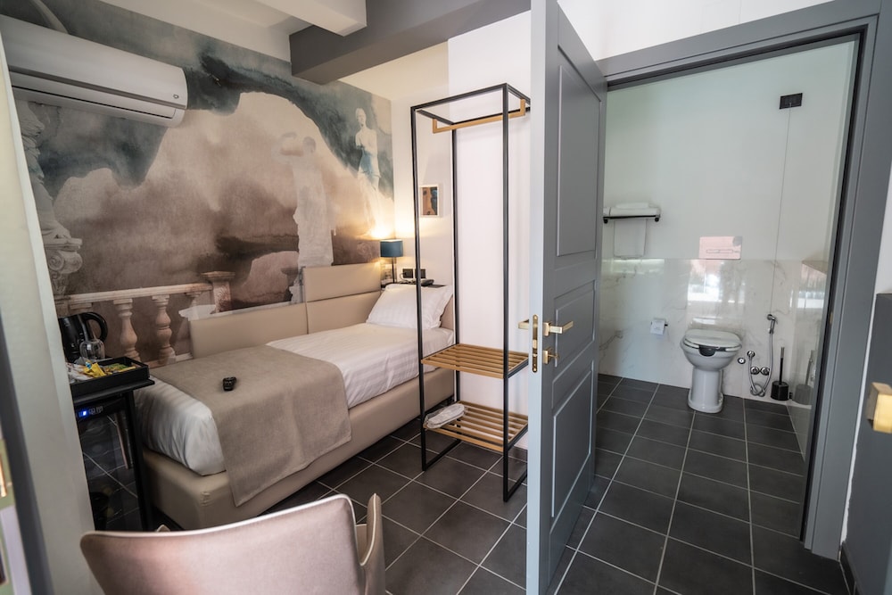 غرفة أساسية مفردة، Relais Manzoni 11/12