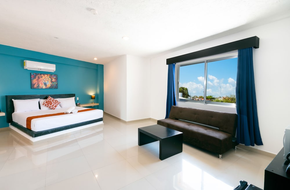 Hotel Playa Encantada by Kavia 30/65