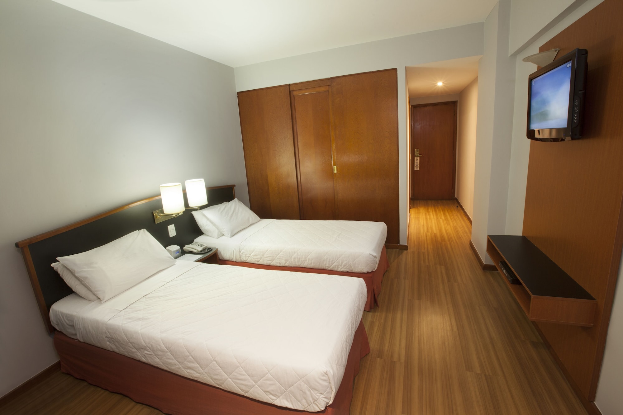STANDARD, TWIN BEDS