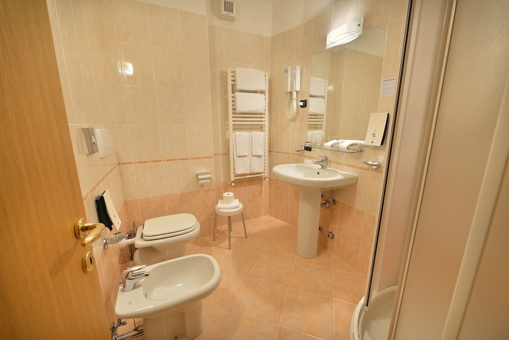 HOTEL INTERALPEN 14/74