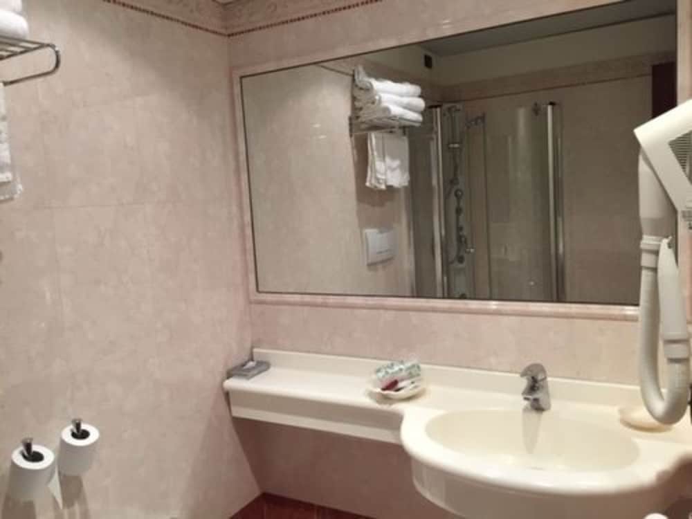 Admiral Hotel Villa Erme 11/60