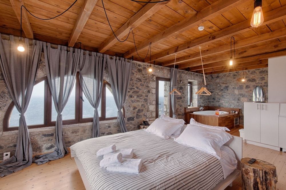 Aegila Boutique Hotel 9/50