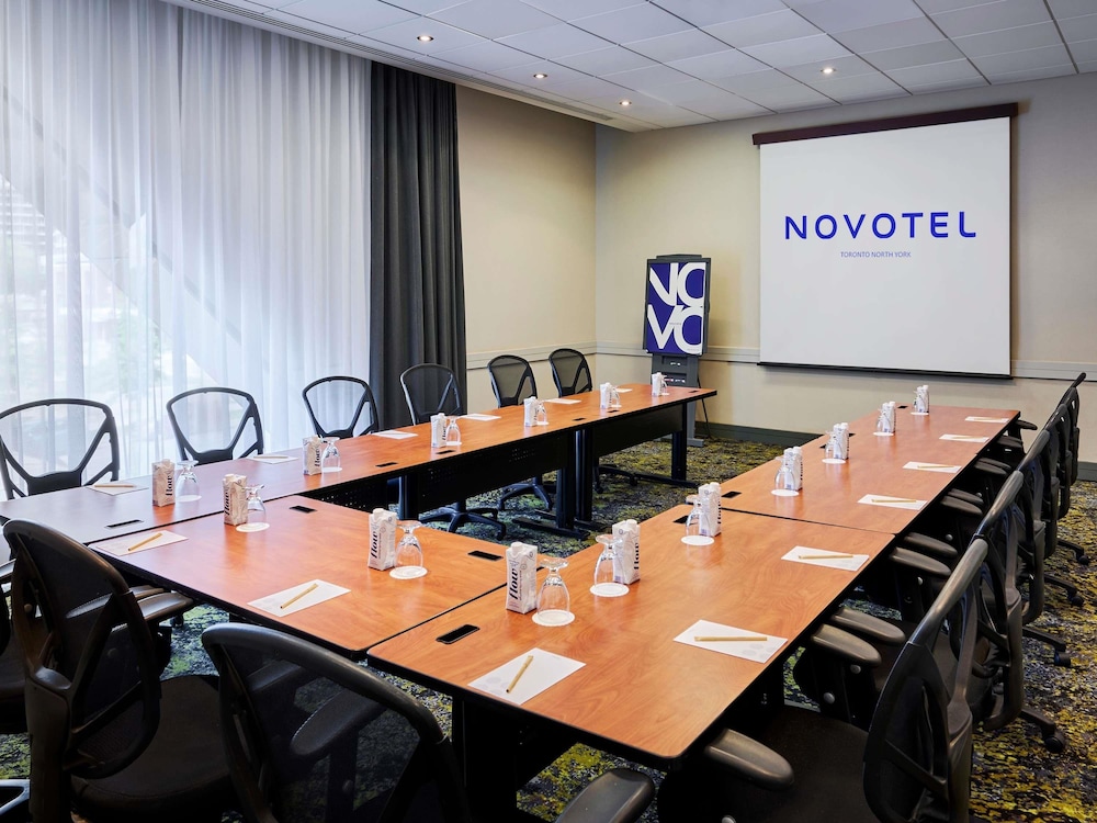 Novotel Toronto North York 65/72