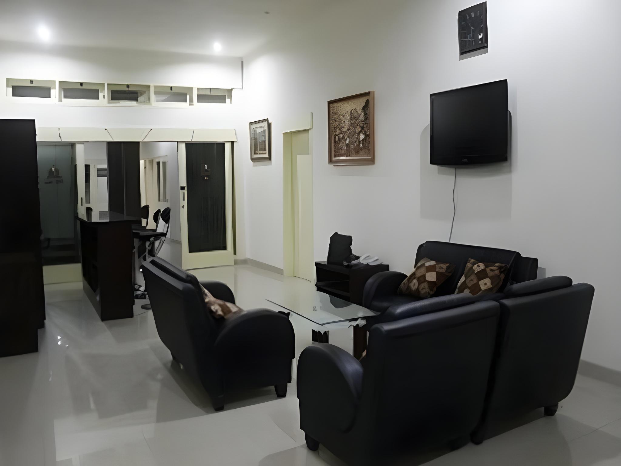Soerabaja Place Guest House 18/32