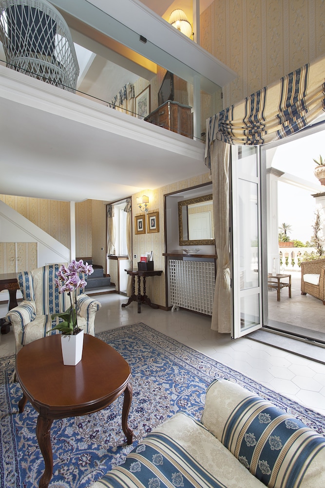 Grand Hotel Cocumella 52/84