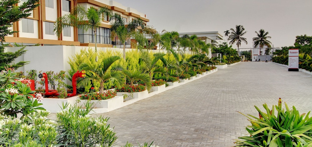 Ramada By Wyndham Bengaluru Yelahanka 62/66